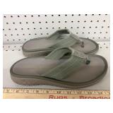 Clarkï¿½s sandals size 8