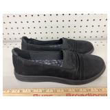 Clarks size 6