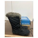 Columbia Womens size 7 boot, size on box wrong