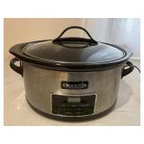 Oval Crock Pot slow cooker, works