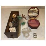 Small wooden Jewlery box, Beatles chain for key