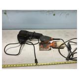 2 electric sanders run