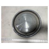 1970-72 chevelle hubcap