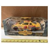 1/18 American Muscle, 1997 Monte Carlo, NIB