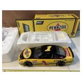 1/18 Revell Collection Penzoil,NIB
