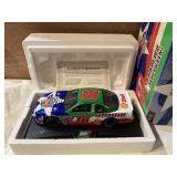 1/18 #18 Bobby Labonte, Revell Collection NIB
