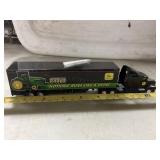 Ertl John Deere semi truck, has loose hitch