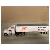 Internations Navistar metal truck w/HWI metal