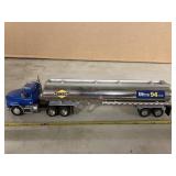 Mack CH600 w/ Sunoco tanker, metal by PEM