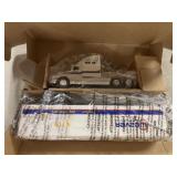 1/64 International Cab w/ Trailer, NIB, metal