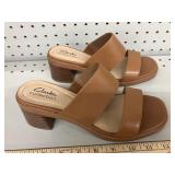 Clarks size 7 1/2, BOTH RIGHTS