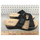 Clarks size 6