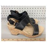 Clarks size 6