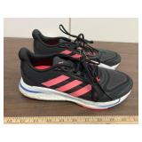 Addias size 6 1/2 supernova