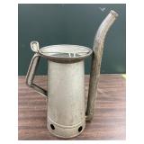 Huffman 1/2 gallon oil can, nice shape