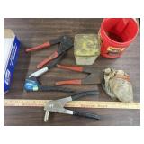 4 pop rivet guns & container of rivets