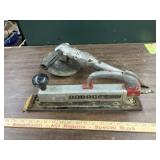 2 air sanders, untested