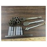 1/4" drive lot, sockets most are SAE Mustang,