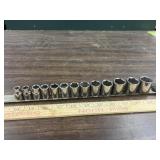 Craftsman 13 pc 3/8 drive metric set, 8mm to 20mm