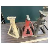 3 jack stands