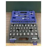 Kobalt 1/4 & 3/8 socket set in case,looks complete