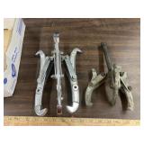 2 gear pullers