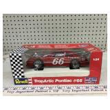 1/24 Revell TropArtic Pontiac #66
