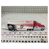 WhiteRose Collectibles Ford Aeromaxtruck w/plastic