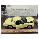 1/18 Ford Thunderbird, by Maisto, roof comes off