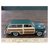 1/43 Ford Custom Woody by Franklin Mint, no box