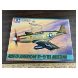1/48 North Amweican P-51B Mustang model, open box