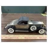 Vintage 1931 Rolls Royce car shaped AM radio,