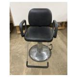 Barbers Chair, 25 x 30 x 36,