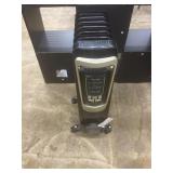 Pelonis electric radiator heater,powers & heats up