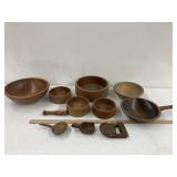 Lot of wooden bowls, scoops and more