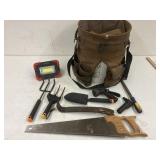 Bucket Boss w/ working light, hand saw, gardening