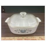 2L Corningware baking dish w/lid