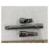 2 Craftsman 1/2' extentions & swivel