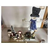 2 Snowman wooden decor, 1  lights up