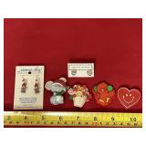4 Vintage Hallmark plastic/Acrylic pin.  Mouse