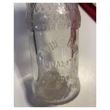 Gavin's Dairy, 1/2 pint glass bottle