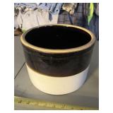 Unmarked 9 1/4 round x 6 deep crock