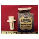 Popell's Citrex plastic juice extractor w/original