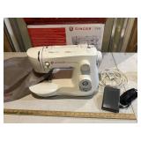 Singer Fashionmate portable sewing machine with