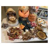 Lot of Thanksgiving/Fall Decor w/ turkeys, bows