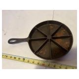 Cast Iron Cornbread Skillet, 9 1/2' round
