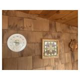 4 pices of wall decor includes 2 quilted pics,