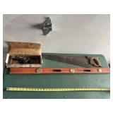 4ft level, saw, light