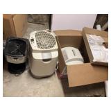 2 humidifiers & coffee maker, untested
