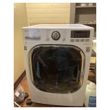 LG DIrect Drive Washer, powers up, 27 x 27 x 39